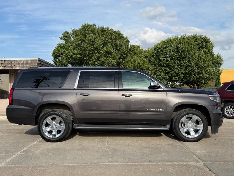 Chevrolet Suburban LTZ 4WD 2016