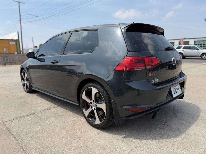 Volkswagen GTI SE 6A 2-Door 2016