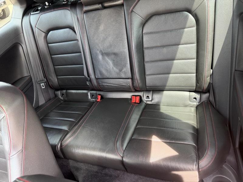 Volkswagen GTI SE 6A 2-Door 2016