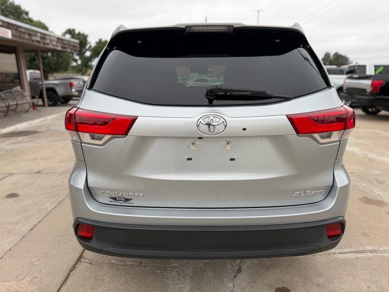 Toyota Highlander SE AWD V6 2018