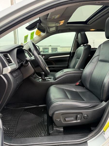 Toyota Highlander SE AWD V6 2018