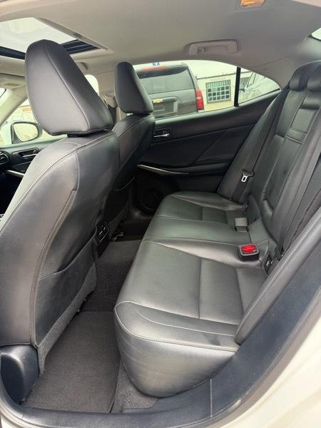 Lexus IS 250 RWD 2015