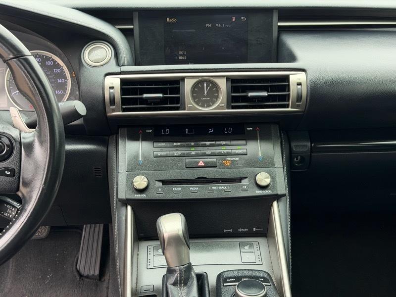Lexus IS 250 RWD 2015