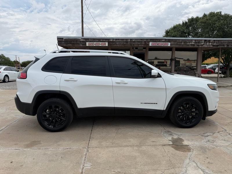 Jeep Cherokee Latitude FWD 2021