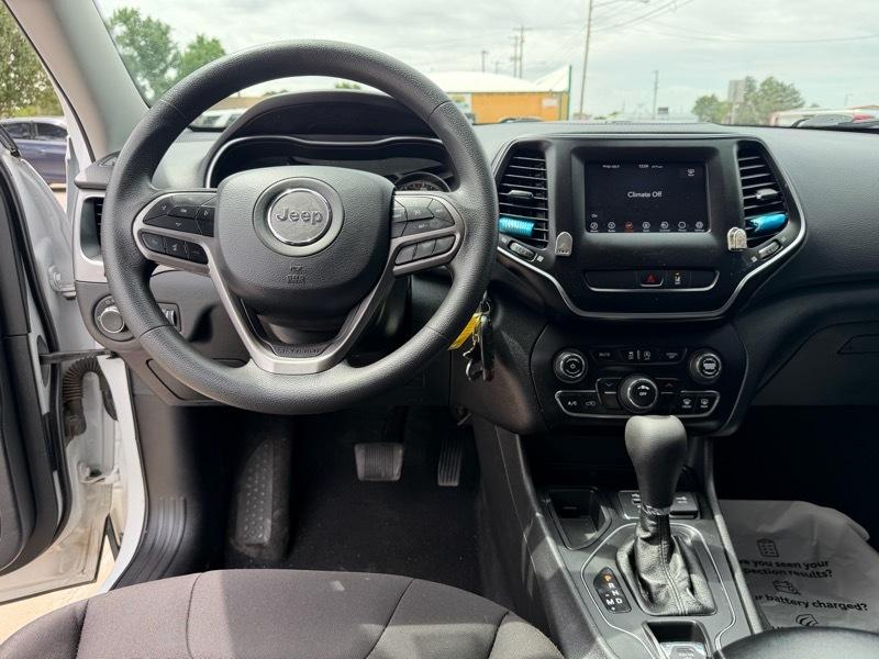 Jeep Cherokee Latitude FWD 2021