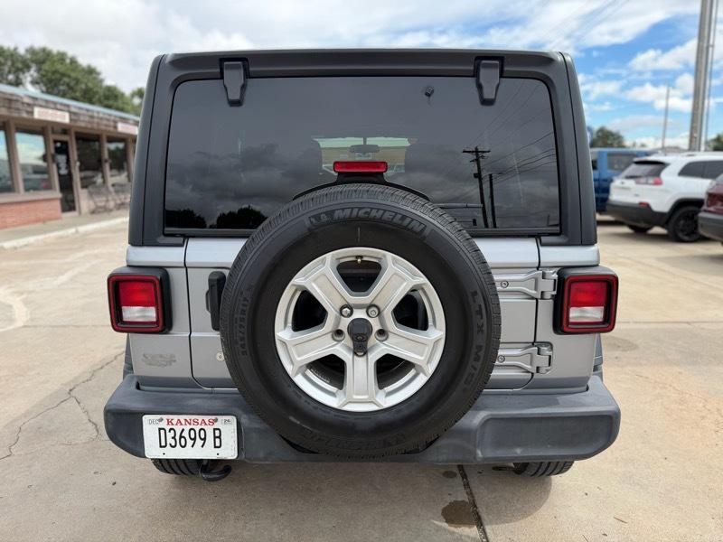 Jeep Wrangler Unlimited Sport 2018