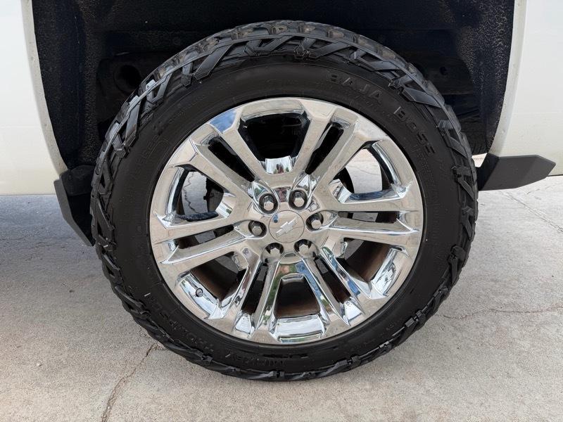 Chevrolet Silverado 1500 High Country Crew Cab Short Box 4WD 2017