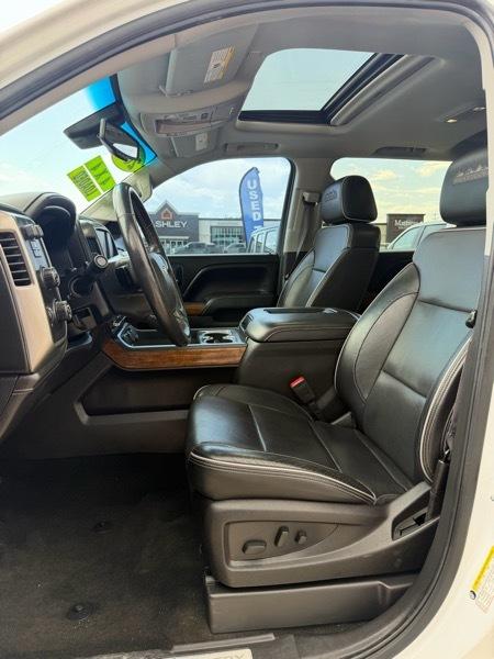 Chevrolet Silverado 1500 High Country Crew Cab Short Box 4WD 2017
