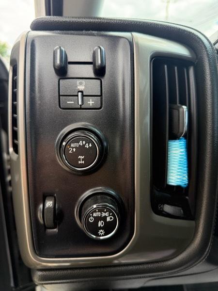 Chevrolet Silverado 1500 High Country Crew Cab Short Box 4WD 2017