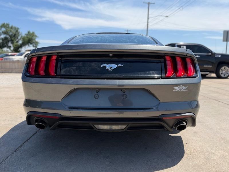 Ford Mustang EcoBoost Coupe 2018