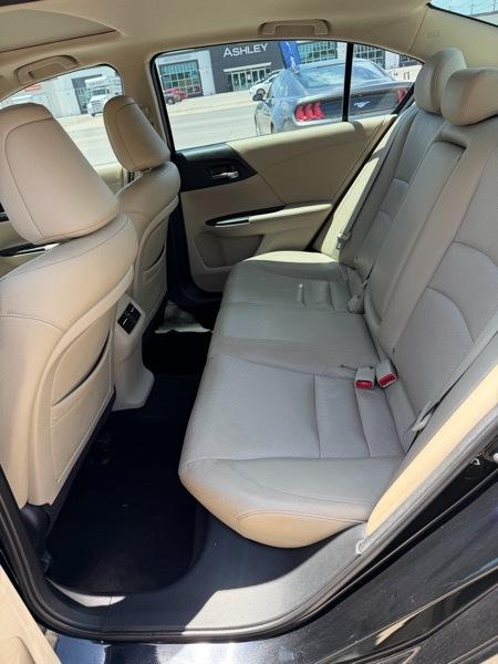 Honda Accord EX-L V6 Sedan AT 2013