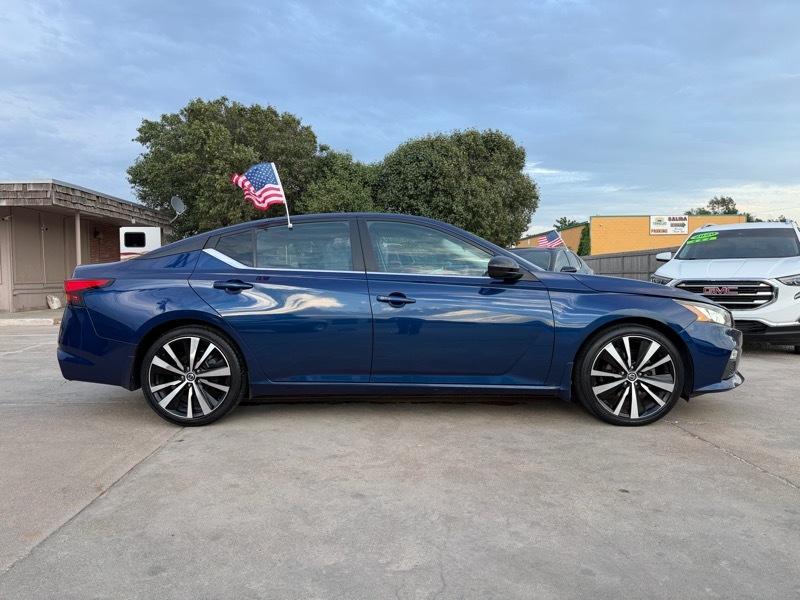 Nissan Altima  2020
