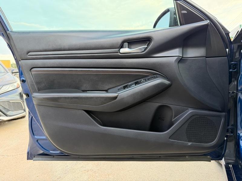Nissan Altima  2020