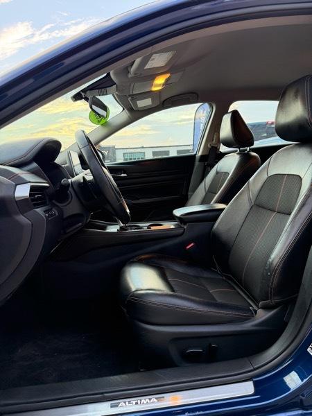 Nissan Altima  2020