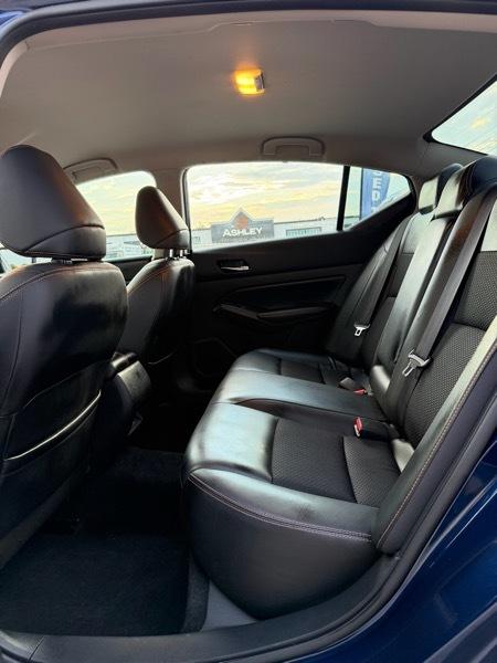 Nissan Altima  2020