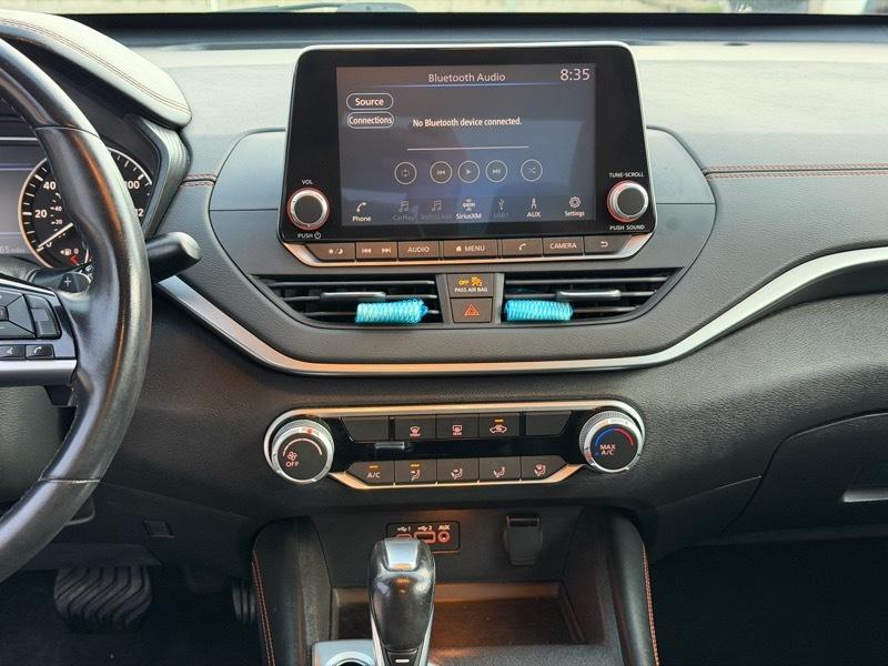Nissan Altima  2020
