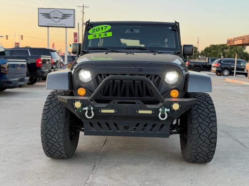 Jeep Wrangler Unlimited Sahara 4WD 2017