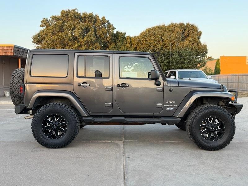 Jeep Wrangler Unlimited Sahara 4WD 2017