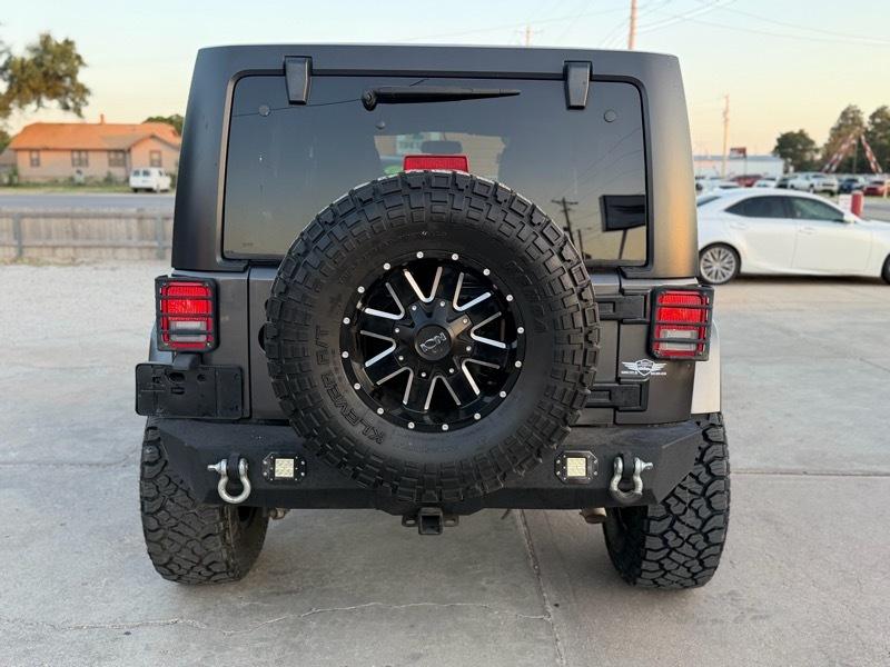Jeep Wrangler Unlimited Sahara 4WD 2017