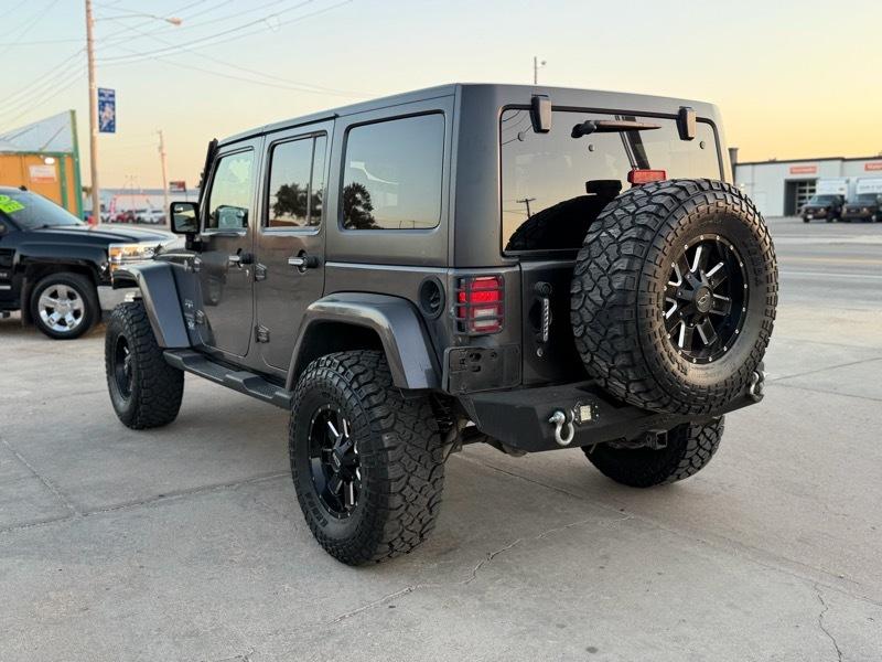 Jeep Wrangler Unlimited Sahara 4WD 2017