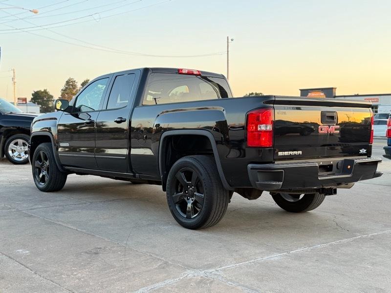 GMC Sierra 1500 Base Double Cab 2WD 2018