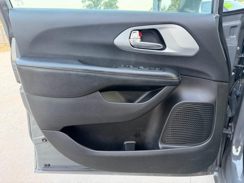 Chrysler Pacifica Touring Plus 2021