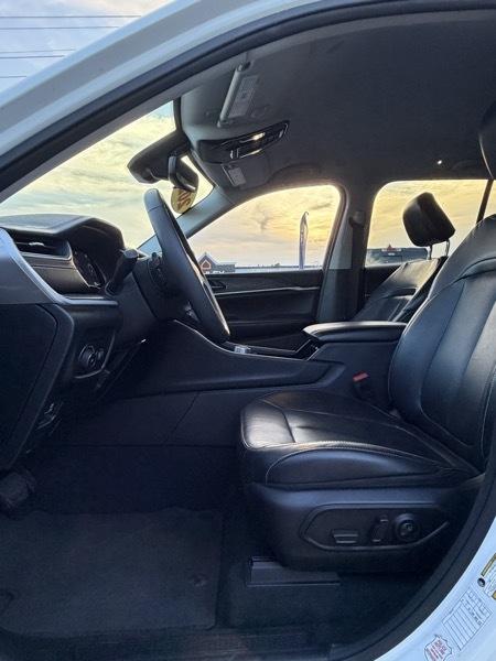 Jeep Grand Cherokee Limited 4WD 2023