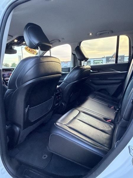 Jeep Grand Cherokee Limited 4WD 2023