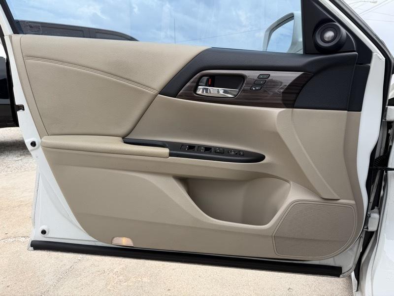 Honda Accord EX-L Sedan V6 6-Spd AT 2017