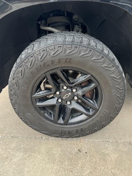 Chevrolet Silverado 1500 LT Trail Boss Crew Cab 4WD 2021
