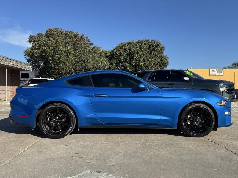 Ford Mustang EcoBoost Coupe 2020