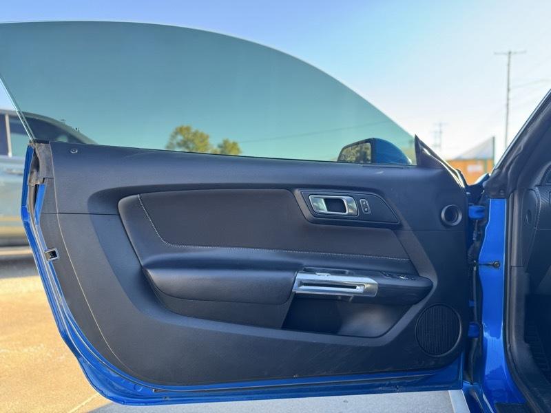 Ford Mustang EcoBoost Coupe 2020