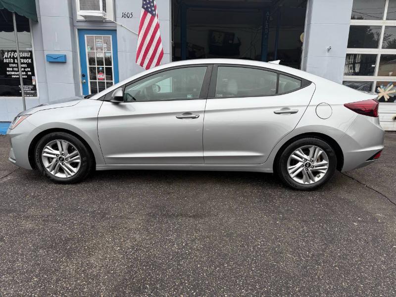 Hyundai Elantra SEL Convenience 2020 Hyundai Elantra SEL Convenience 2020