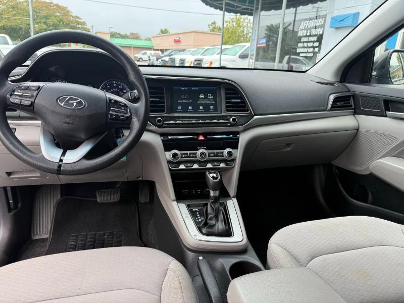 Hyundai Elantra SEL Convenience 2020 Hyundai Elantra SEL Convenience 2020