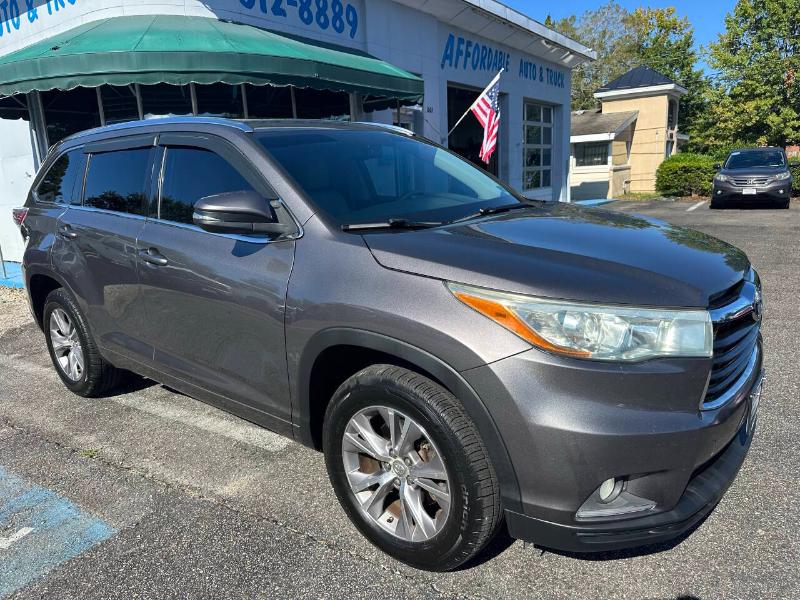 Toyota Highlander XLE FWD V6 2015 Toyota Highlander XLE FWD V6 2015