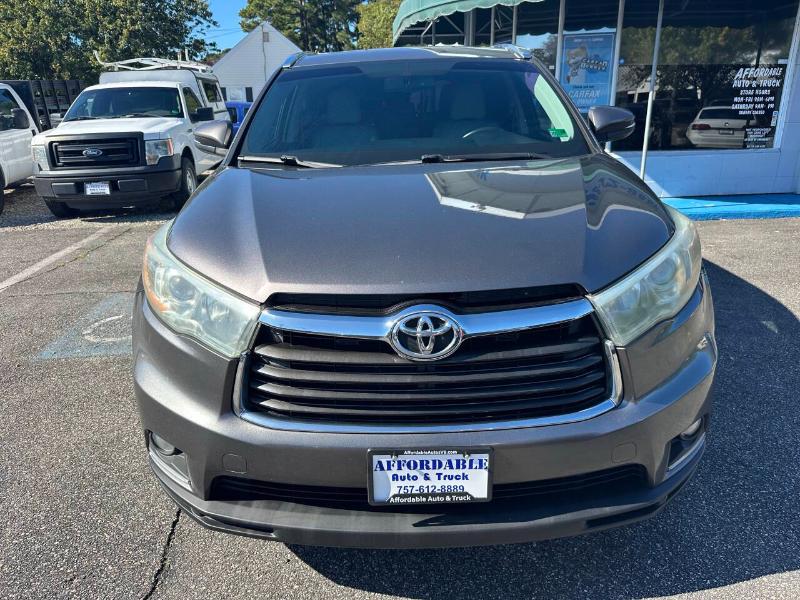 Toyota Highlander XLE FWD V6 2015 Toyota Highlander XLE FWD V6 2015