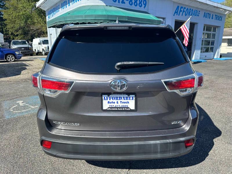 Toyota Highlander XLE FWD V6 2015 Toyota Highlander XLE FWD V6 2015