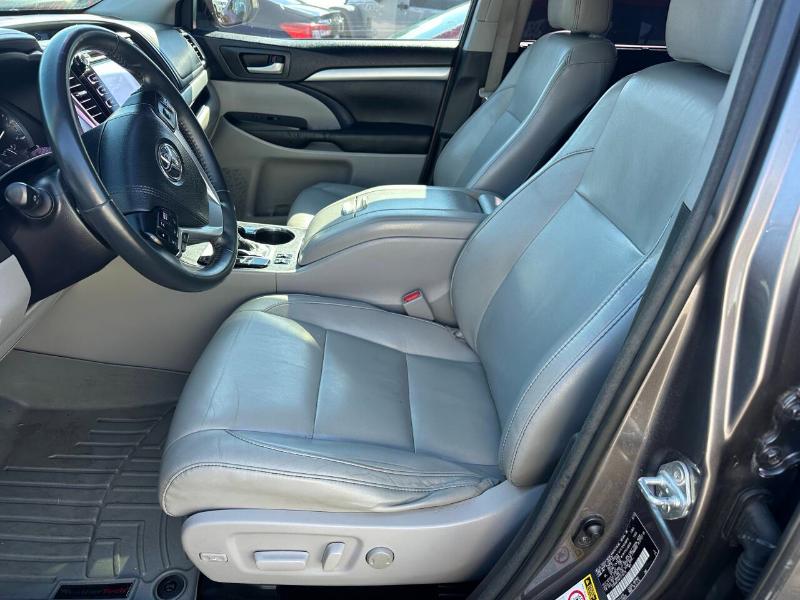 Toyota Highlander XLE FWD V6 2015 Toyota Highlander XLE FWD V6 2015