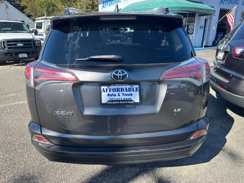 Toyota RAV4 LE FWD 2017 Toyota RAV4 LE FWD 2017