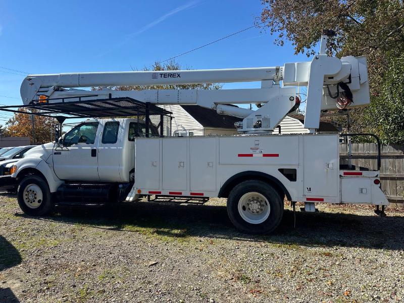 2012 Ford F-750 SuperCab 2WD DRW