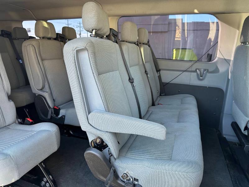 Ford Transit 350 Wagon Low Roof XLT 60/40 Pass. 148-in. WB 2015