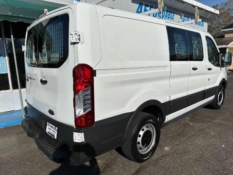 Ford Transit 250 Van Low Roof 60/40 Pass.130-in. WB 2017