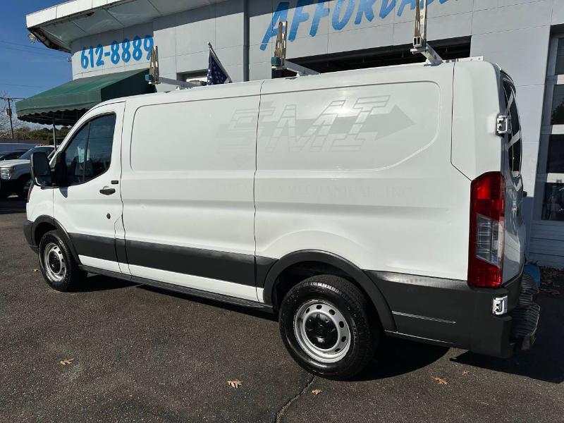 Ford Transit 250 Van Low Roof 60/40 Pass.130-in. WB 2017