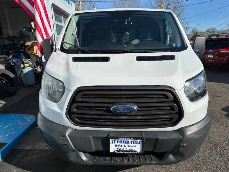 Ford Transit 250 Van Low Roof 60/40 Pass.130-in. WB 2017