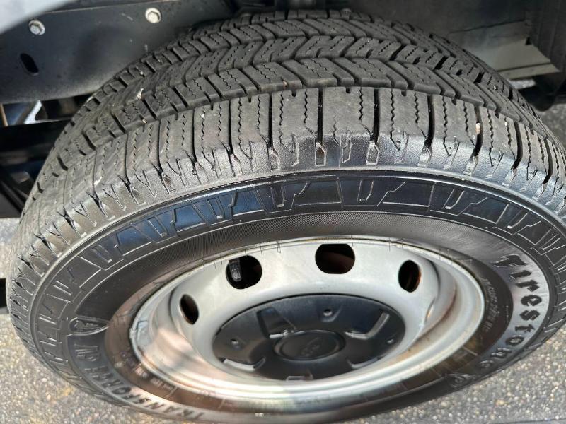 Ford Transit 250 Van Low Roof 60/40 Pass.130-in. WB 2017