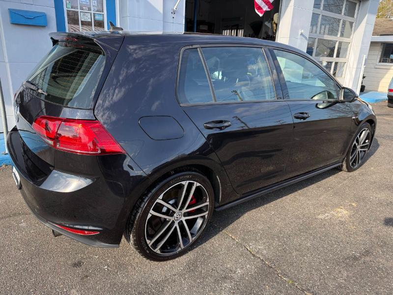 Volkswagen Golf GTI SE 6A 4-Door 2017