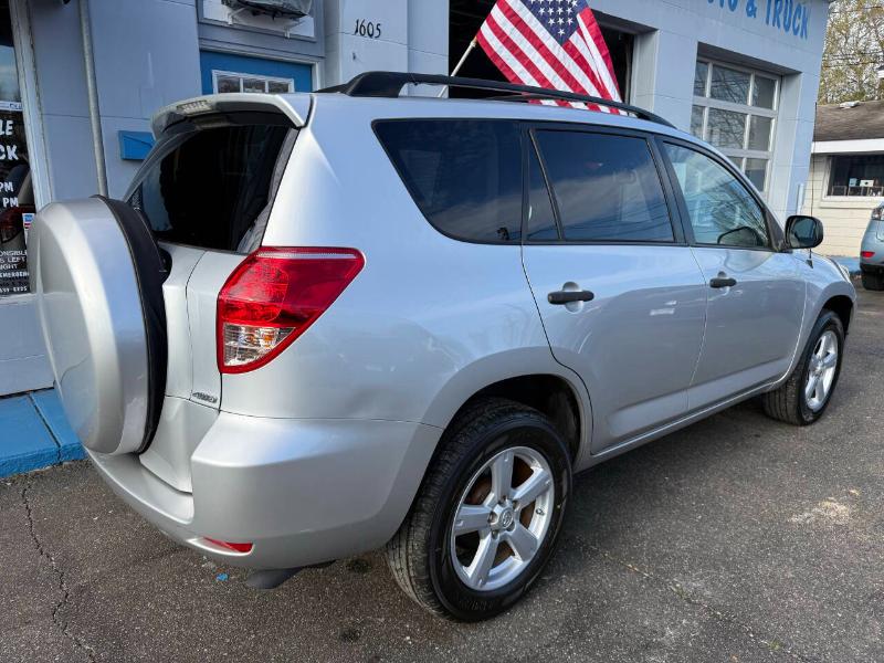 Toyota RAV4 Base V6 4WD 2008