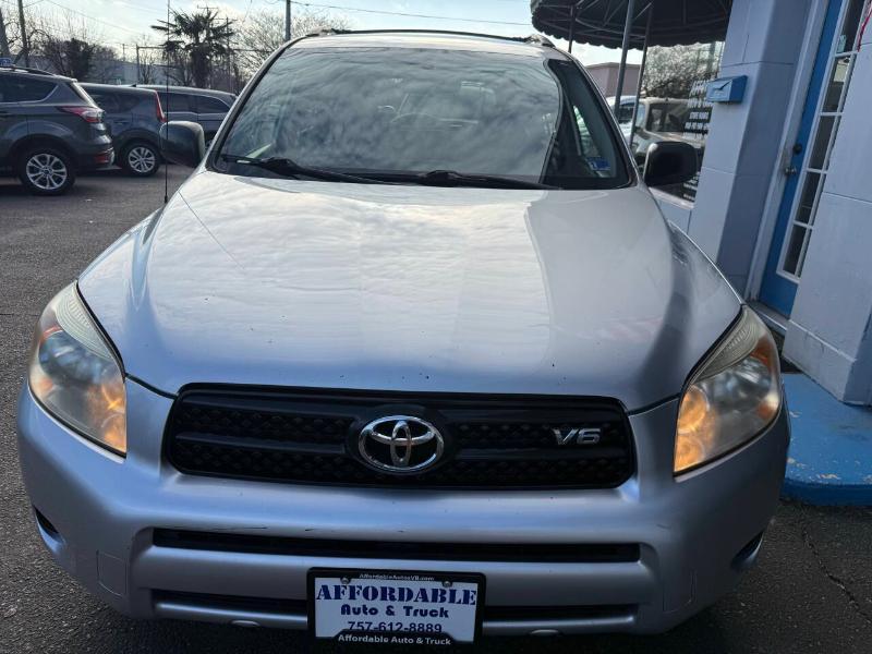 Toyota RAV4 Base V6 4WD 2008