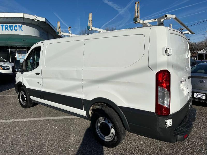 Ford Transit 250 Van Low Roof 60/40 Pass.130-in. WB 2017