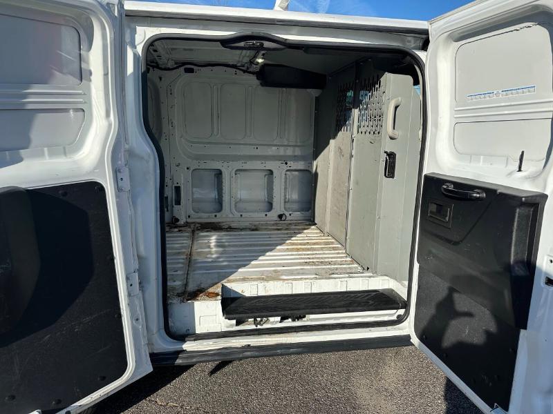Ford Transit 250 Van Low Roof 60/40 Pass.130-in. WB 2017